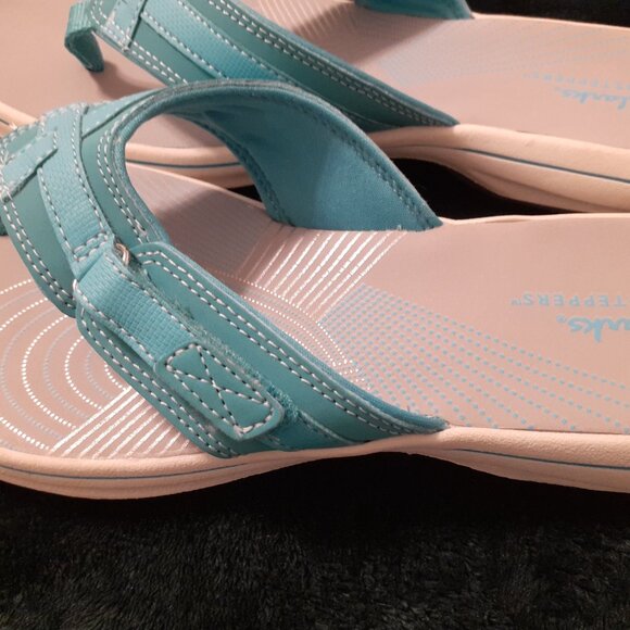 CLARKS BREEZE SEA CLOUDSTEPPERS FLIP FLP WOMEN'S SANDALS 9 M     NEW - Picture 11 of 11